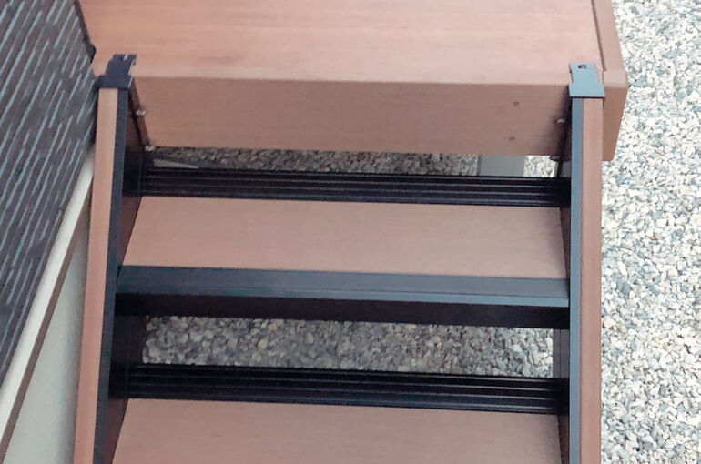 3DD8DB7F-0423-421B-A7F3-C443456C2641