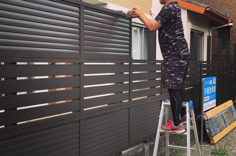 8886E3E3-A806-438E-BDC0-996370593F37